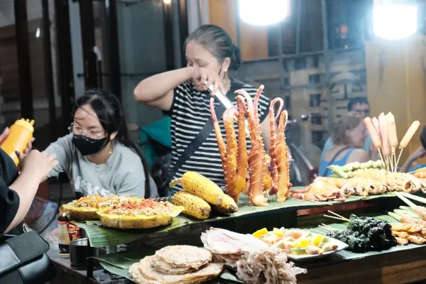 Hoi An Night Market