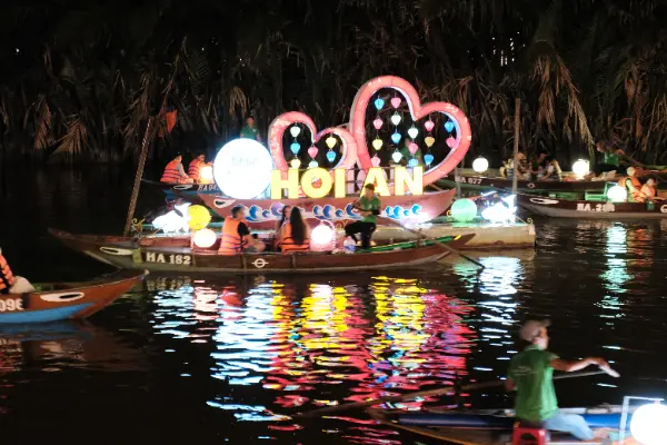 Hoi An Night Market