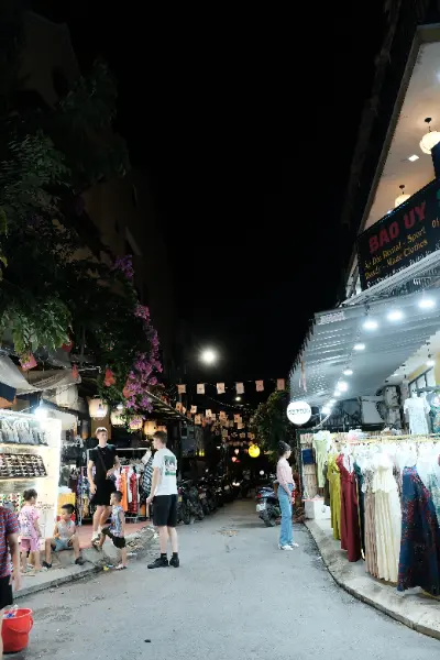 Hoi An Night Market